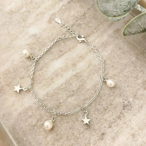 925 Sterling Silver Pearl & Star Charm Bracelet Dainty Bracelet Pearl Bracelet - Picture 5 of 5